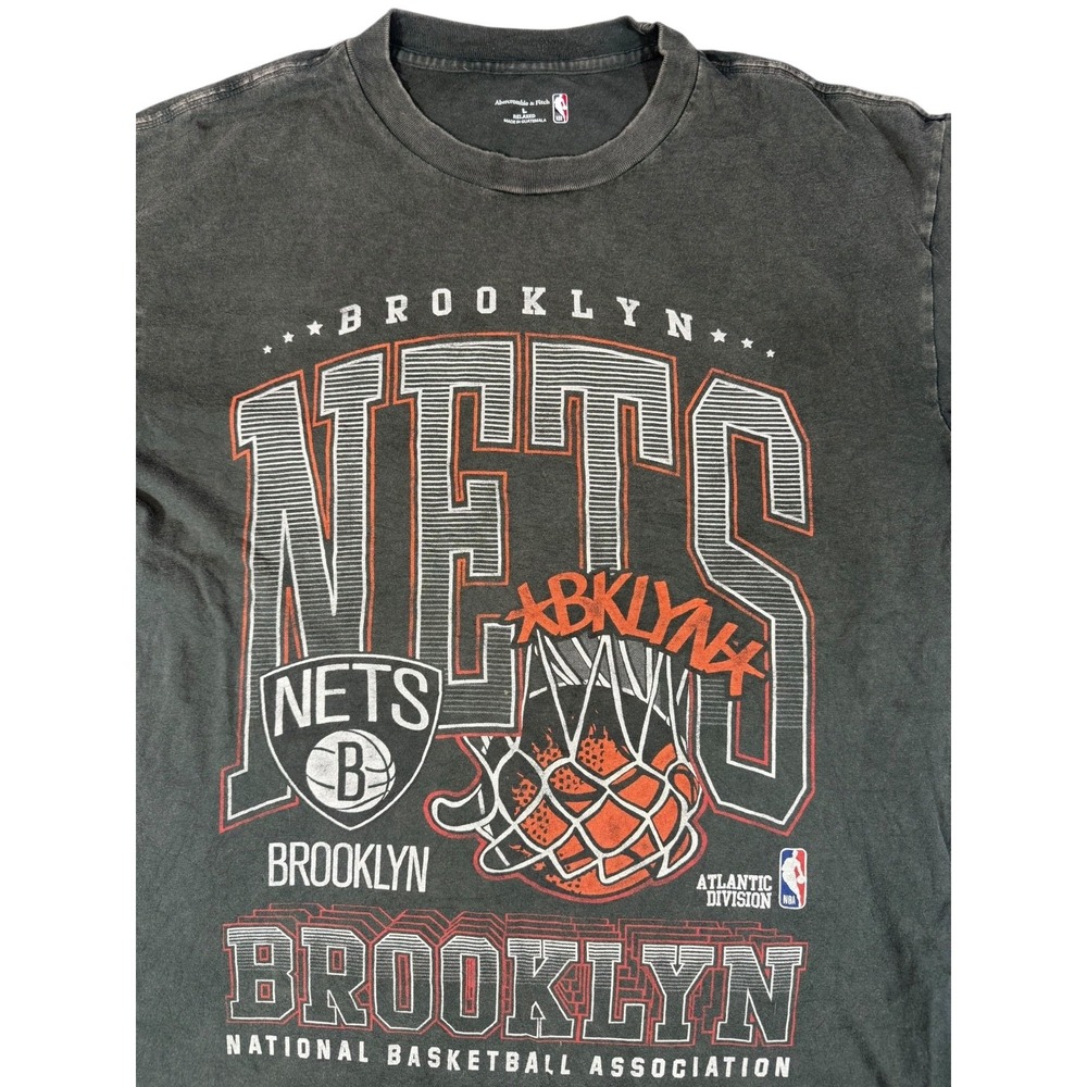 Brooklyn Nets NBA Graphic T-Shirt Mens Large Black Vintage Style Basketball Tee